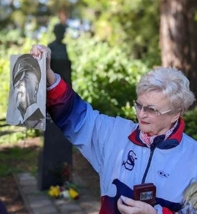 Jara Dusatko během přednášky o T. G. Masarykovi